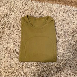 Lululemon 8 Swiftly Tech